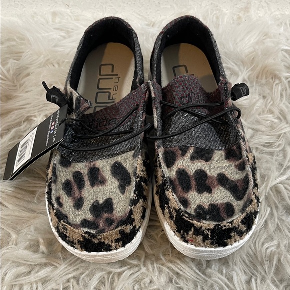 HEY DUDE Wendy Patchwork Java Animal Print Lightweight Slip On Comfy Size 5 NEW - Picture 2 of 14